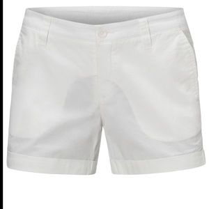 Peak Performance White Golf Shorts Size 26